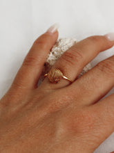 Afbeelding in Gallery-weergave laden, PUPU SHELL RING
